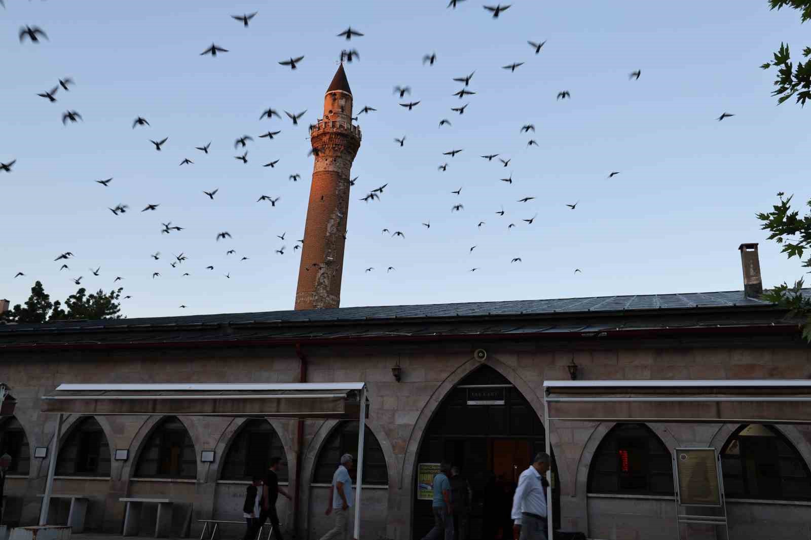 sivasin 8 asirlik egri minaresi restorasyona alindi 2 nzQcYwRz