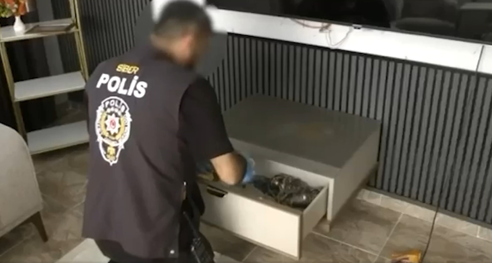sivasin da aralarinda bulundugu siber ag operasyonunda 213 kisi tutuklandi 2 sSNw6ZHC