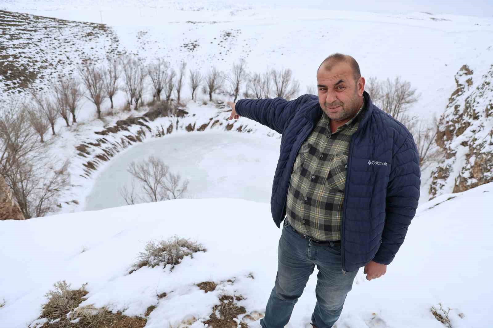 sivasin gozleri tamamen dondu 7 Jl2lX7Pd