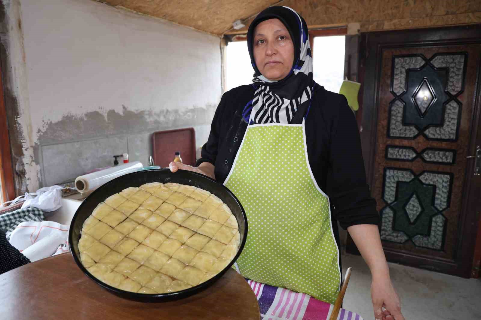 Sivas’ın unutulmaya yüz tutmuş asırlık lezzeti: "Unlu baklava" sofralarda yeniden yer alıyor 8 sivasin unutulmaya yuz tutmus asirlik lezzeti unlu baklava sofralarda yeniden yer aliyor 4 Oh4EuaUd