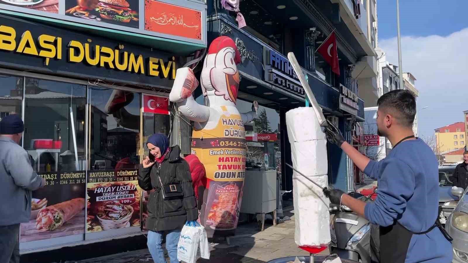 sivasli doner ustasindan sira disi doner 1 kbRLk3uR