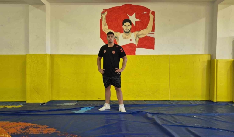 sivasli-gurescinin-hedefi-dunya-zirvesi-6syZfXqh.jpg