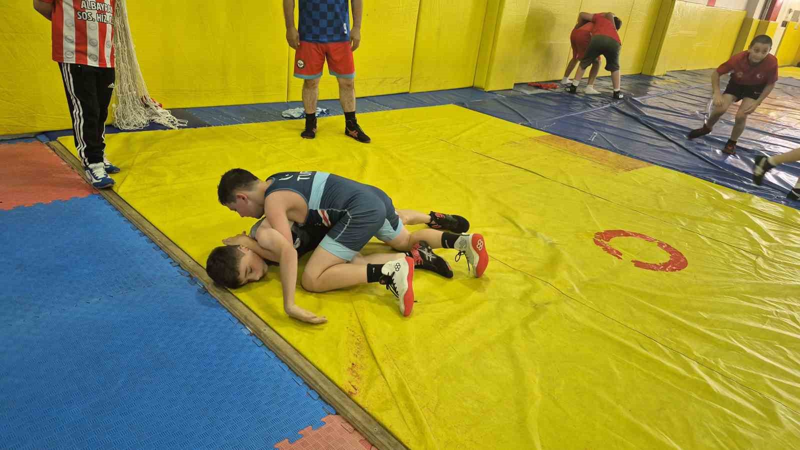 sivasli pehlivanlar sampiyonaya hazir 1 v3r19KtZ