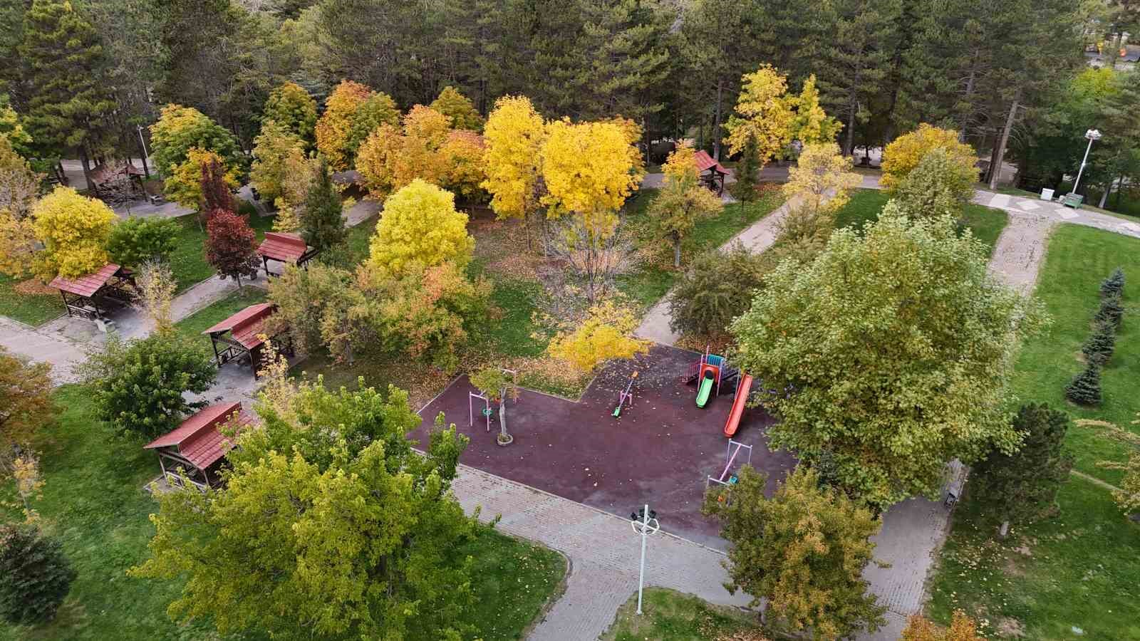 sivaslilarin ugrak mek ni sonbahar sessizligine burundu 1 lX1N3see