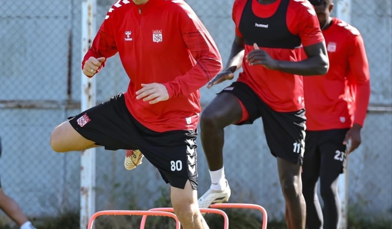 sivasspor-ankara-keciorengucu-macina-hazir-yILl38pe.jpg