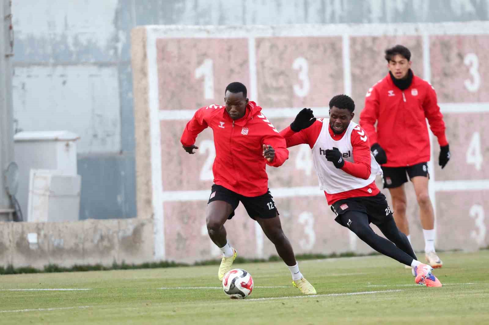 sivasspor bandirma hazirliklarina basladi 2 k2C4V4Yg