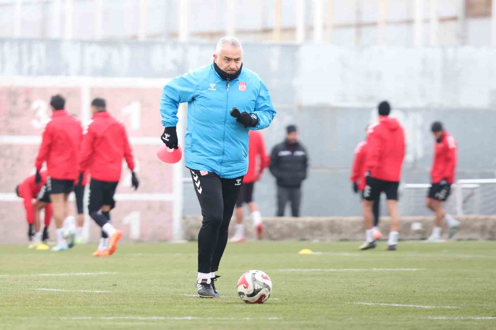 sivasspor bandirmaspor macina hazirlaniyor 0 1hSMstvM
