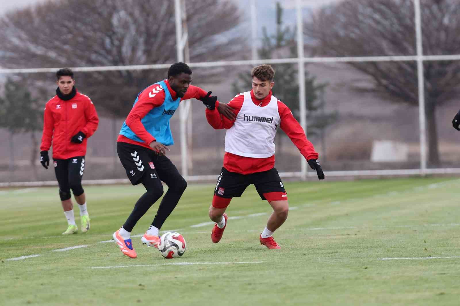 sivasspor bandirmaspor macina hazirlaniyor 5 Y29LHGi6
