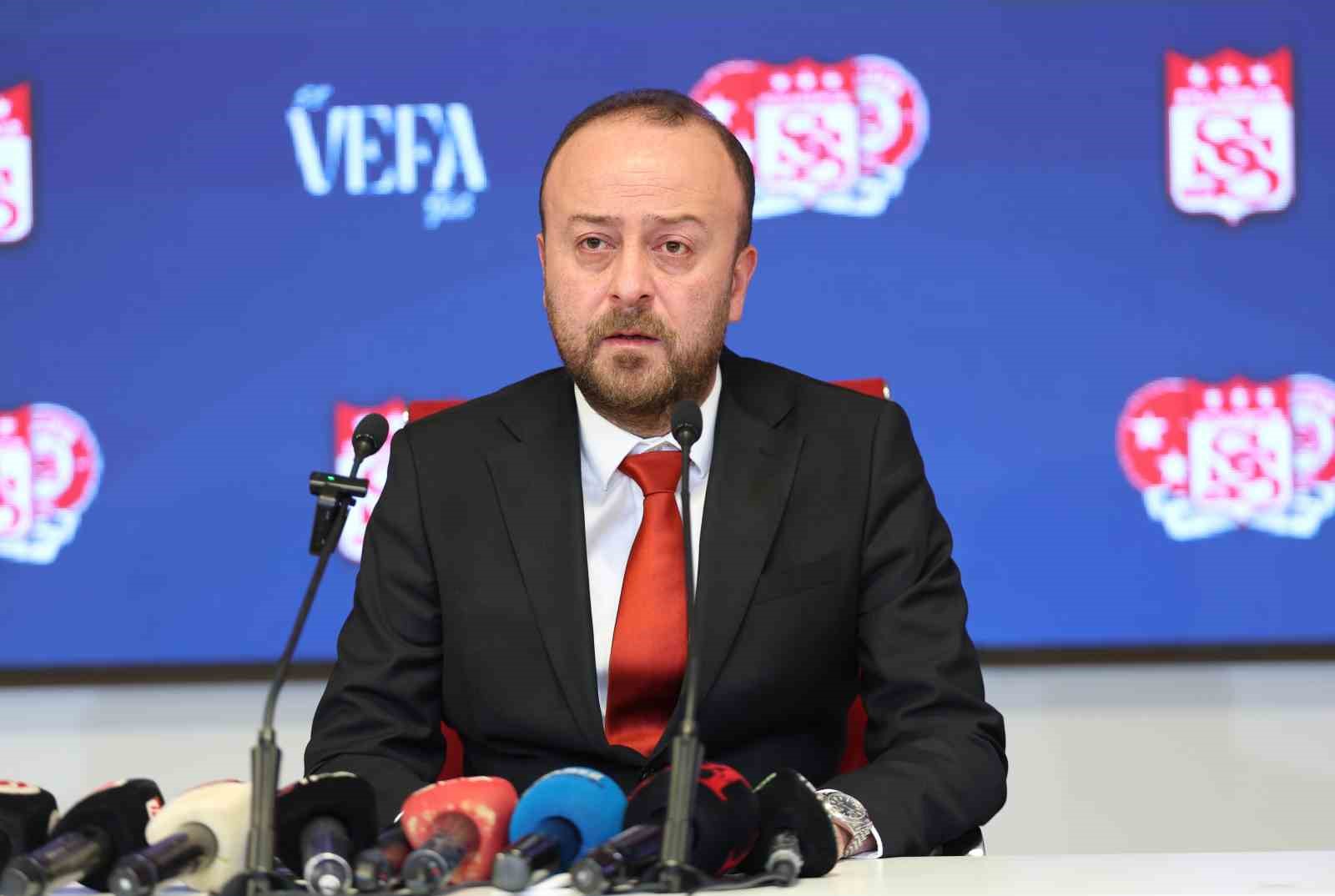 sivasspor baskani burak ozcoban transfer yasagi kalkacak 2