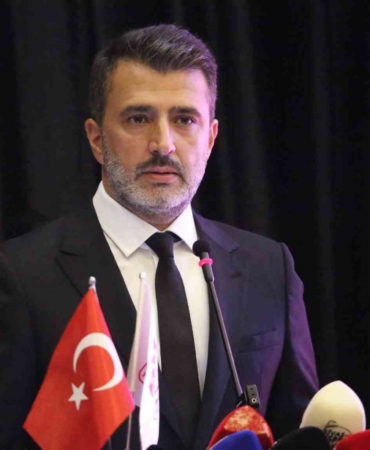 sivasspor-baskani-gokhan-karagol-istifa-etti-1QQgs1aF.jpg
