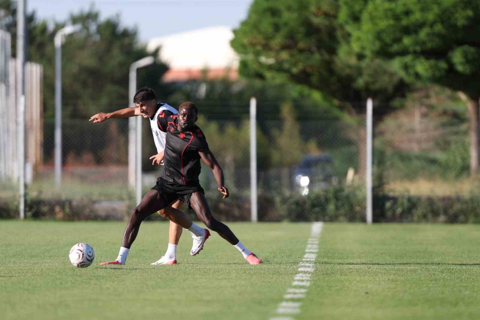 sivasspor cift idmanla yeni sezona hazirlaniyor 3 qLvWLSct