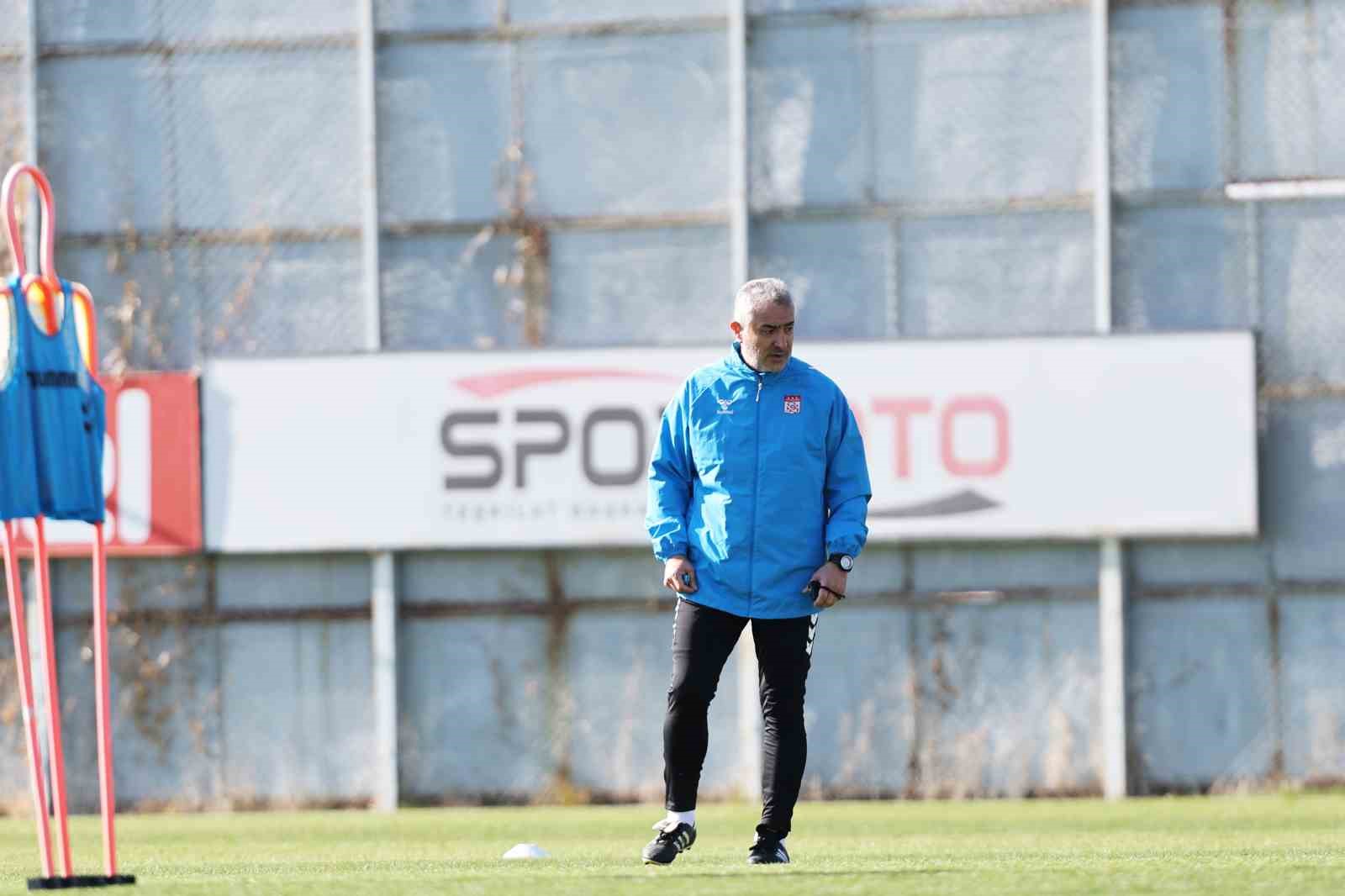sivasspor duran top calisti 4 iTrZMGGh