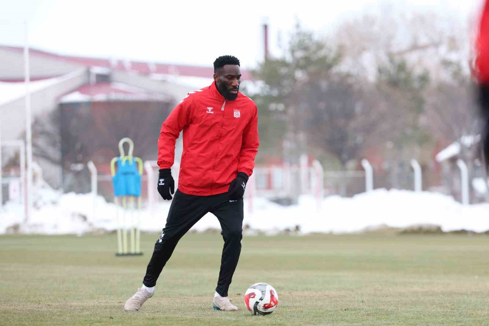 sivasspor erzurumspor macinin hazirliklarina devam etti 1 wPvHc6HU