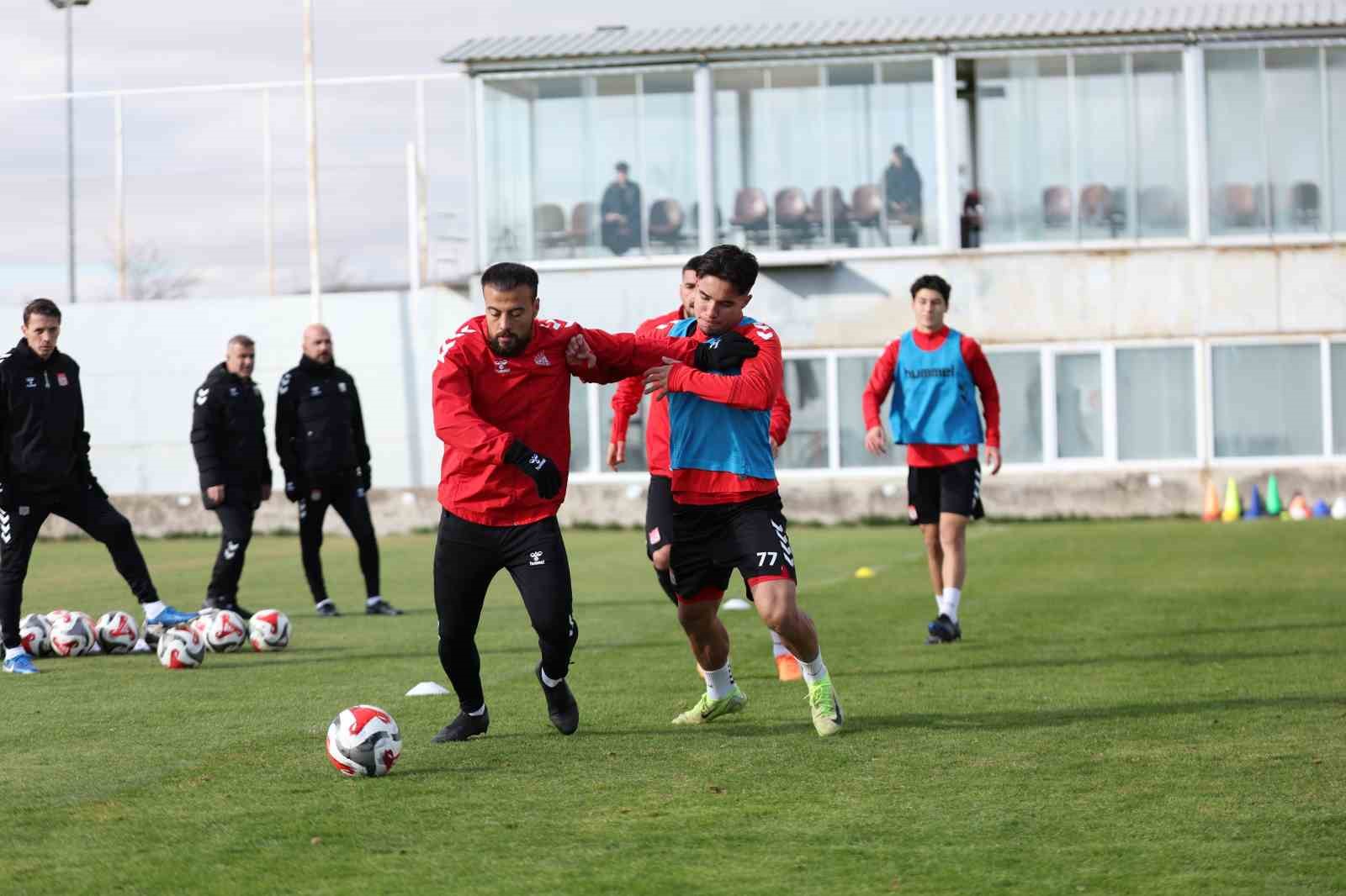 sivasspor igdir fk macinin hazirliklarina basladi 4 WDGDSM6l