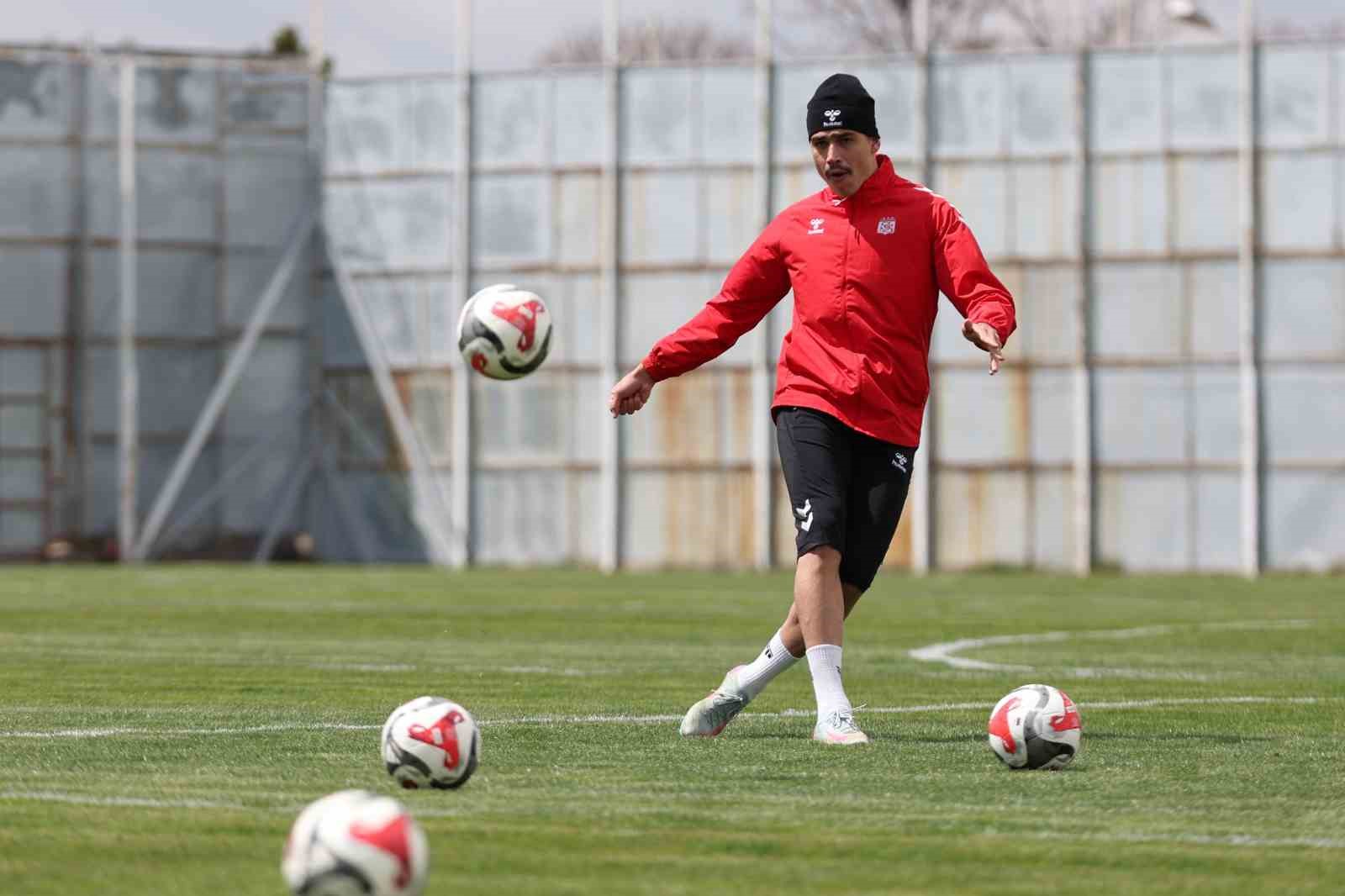 Sivasspor, İstanbulspor maçına hazır 5 sivasspor istanbulspor macina hazir 1
