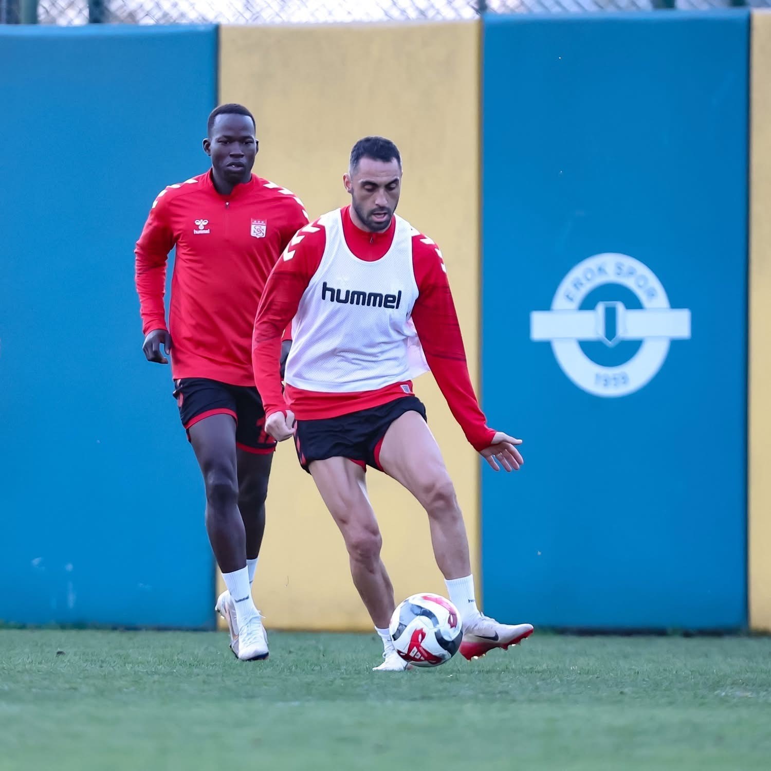 sivasspor istanbulspor macina hazir 2 5iHyGKEh