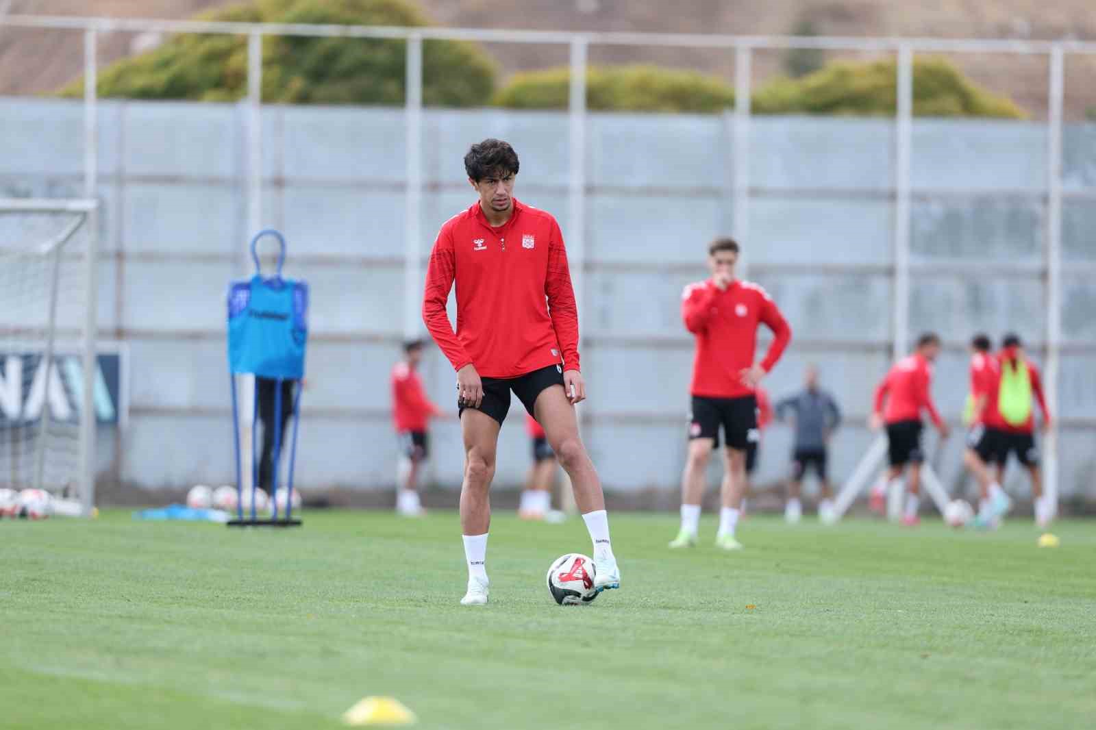 sivasspor kepezspor macina hazir 3 MwVnX3ks