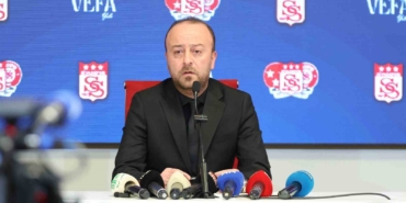 sivasspor-kulubu-baskani-ozcoban-kalan-33-puana-talibiz-QeElIa4Z.jpg