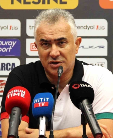 sivasspor-mehmet-altiparmakla-anlasmaya-vardi-kAy7el4U.jpg