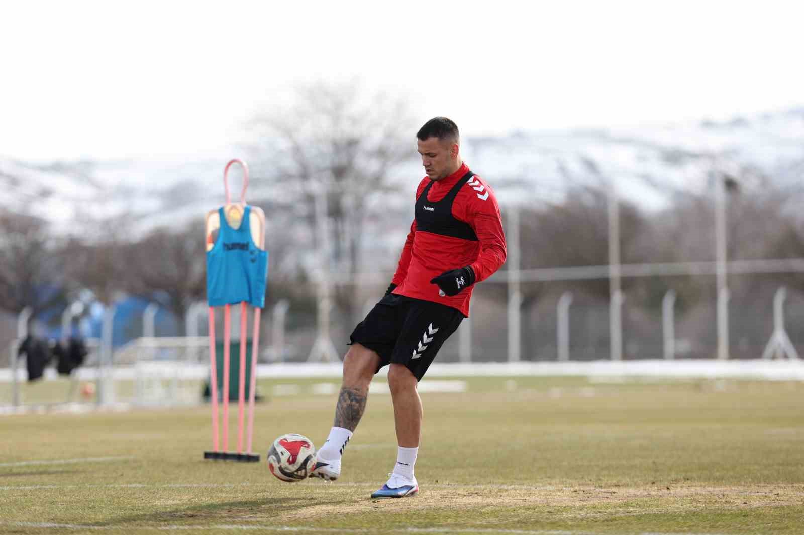 sivasspor sariyer macina hazir 3 EJeIscAt