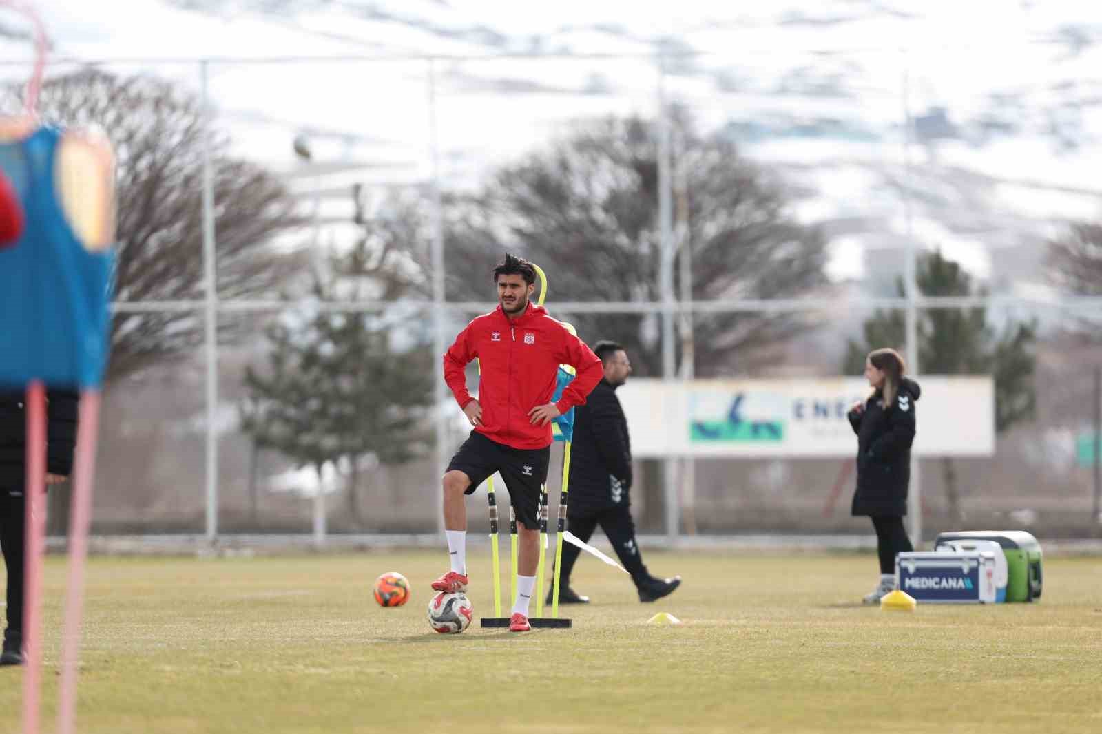 sivasspor sariyer macina hazir 4 JsFGcDaA