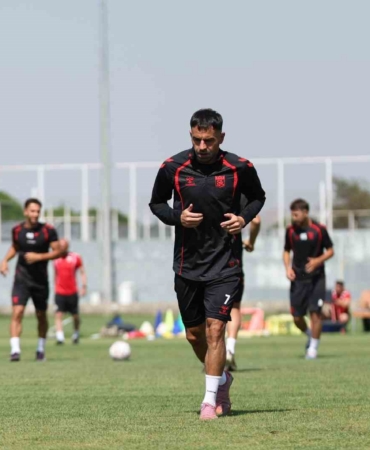 sivasspor-sivas-kampini-tamamladi-cciBGdKC.jpg