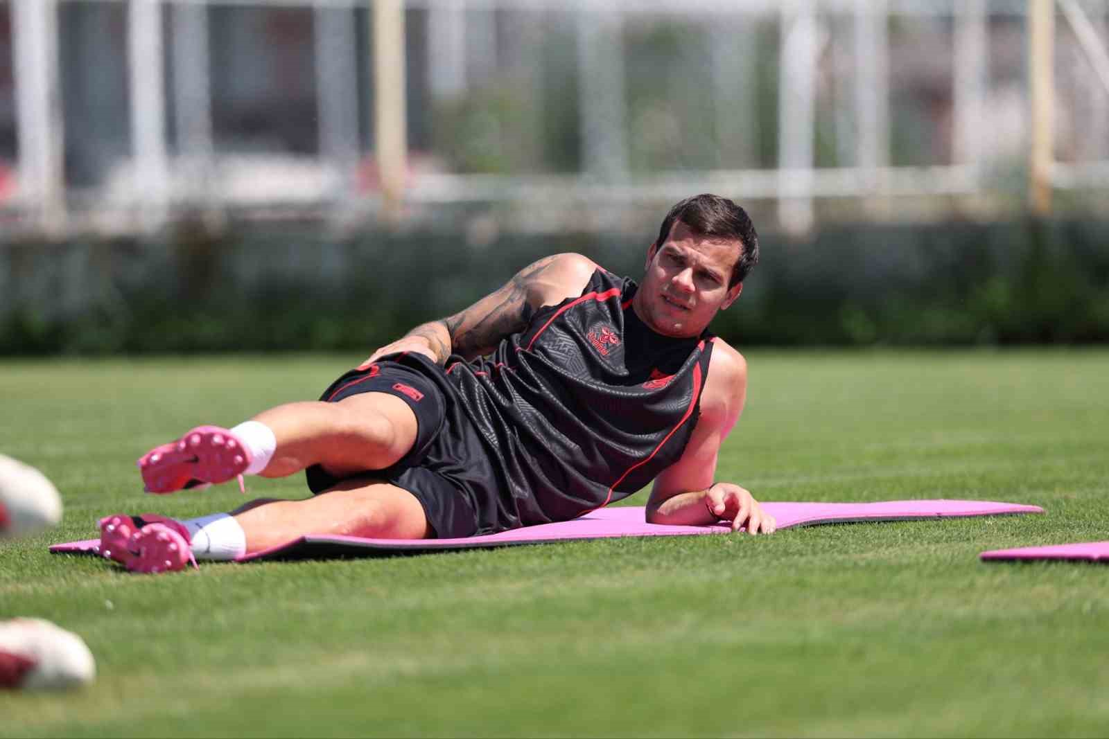 sivasspor yeni sezona hazirlaniyor 0 L2Cf1O9u