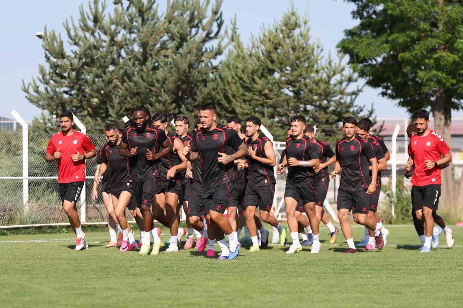 sivasspor yeni sezona hazirlaniyor 2 zMtee3Ir