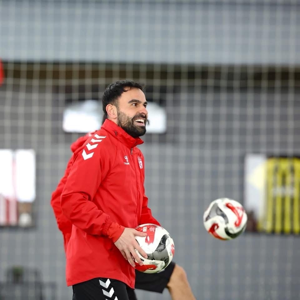 sivasspor yogun kar sebebiyle kapali sahada calisti 3 VA3FB8tr