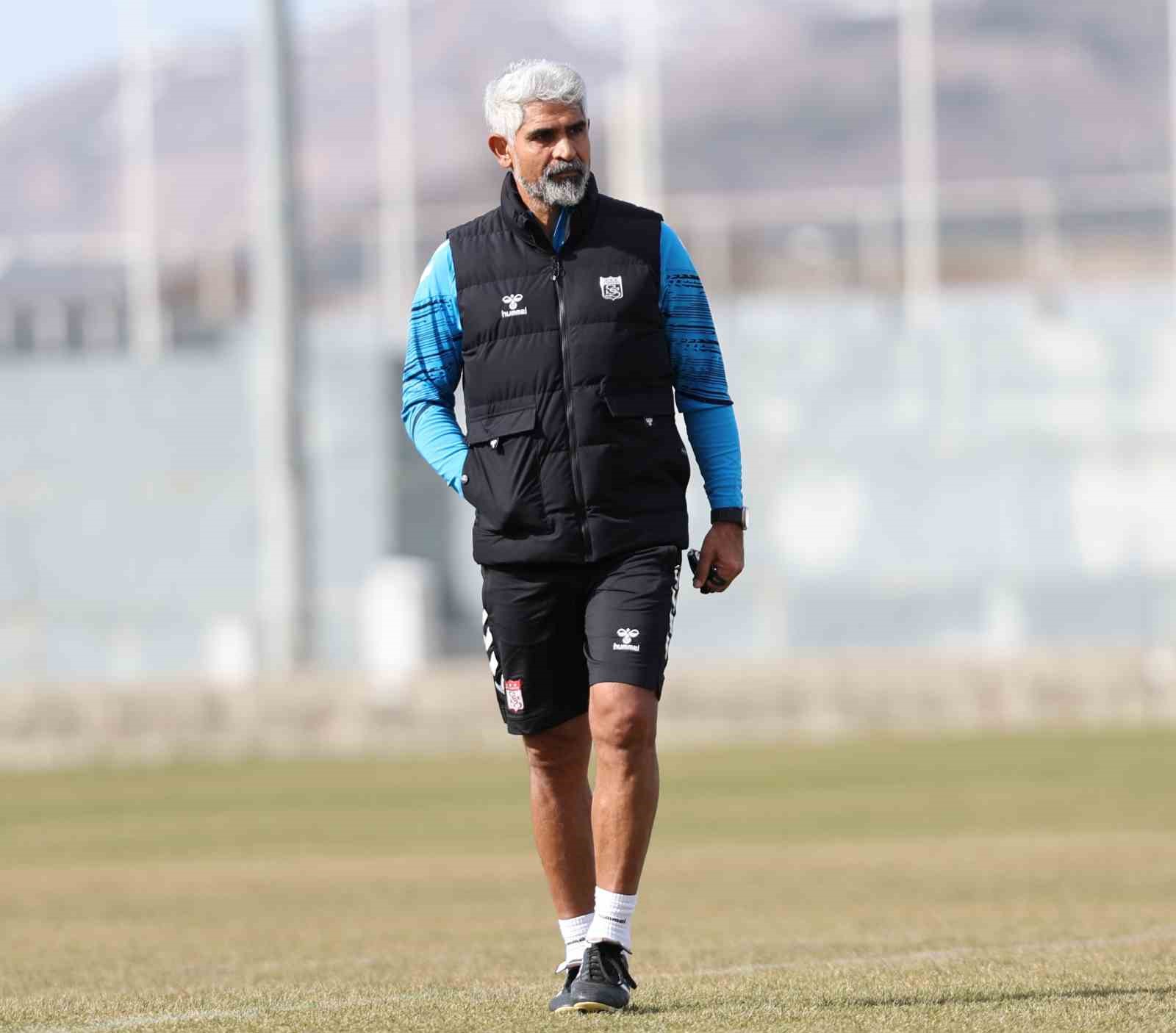 Sivasspor’da Adana Demirspor hazırlıkları sürüyor 5 sivassporda adana demirspor hazirliklari suruyor 1 1HBGQFgw
