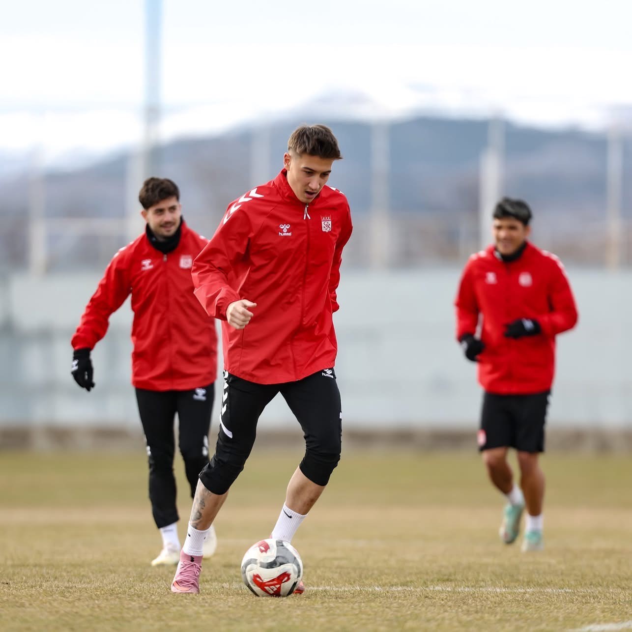 Sivasspor’da Ankara Keçiörengücü maçı hazırlıkları sürüyor 7 sivassporda ankara keciorengucu maci hazirliklari suruyor 3 dStnqgXL