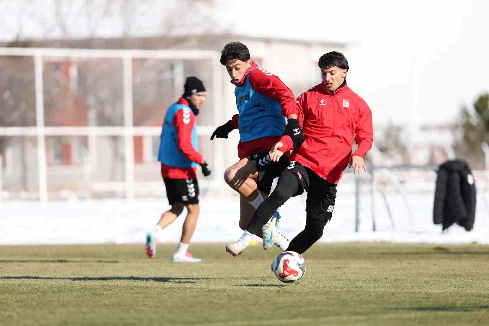 Sivasspor’da Bodrum FK maçı hazırlıkları sürüyor 8 sivassporda bodrum fk maci hazirliklari suruyor 4 NBTHr8aX