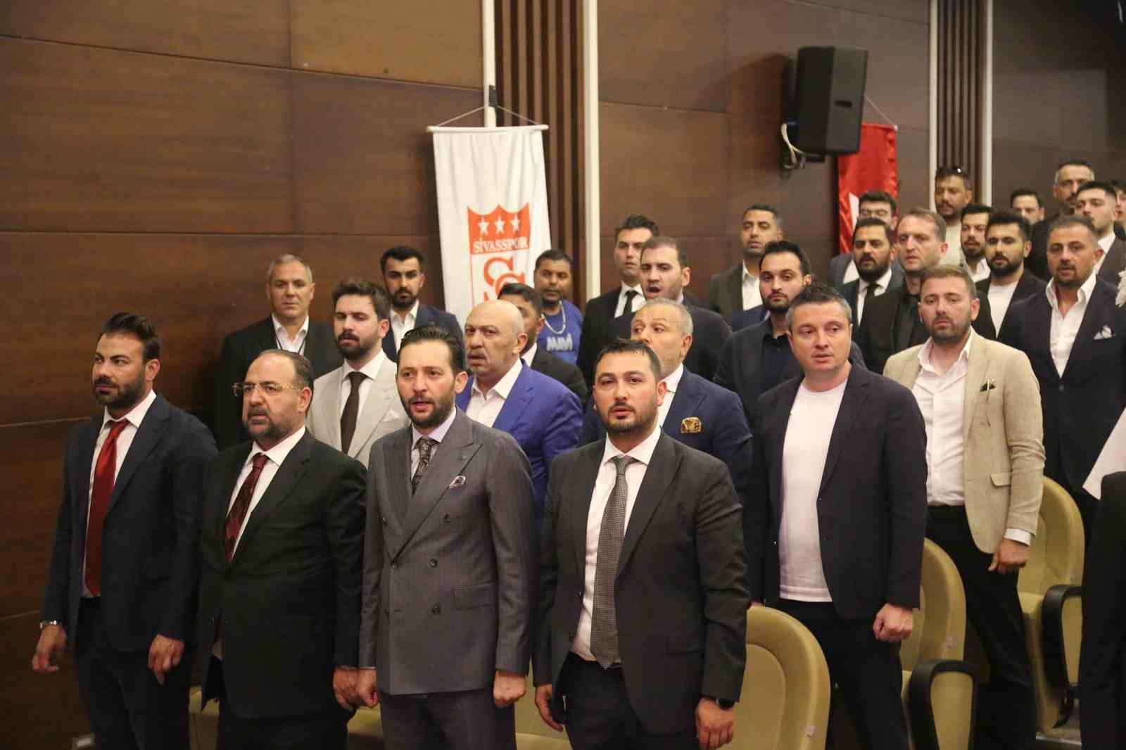 sivassporda burak ozcoban yeniden baskan secildi 2 SlfsDVqK