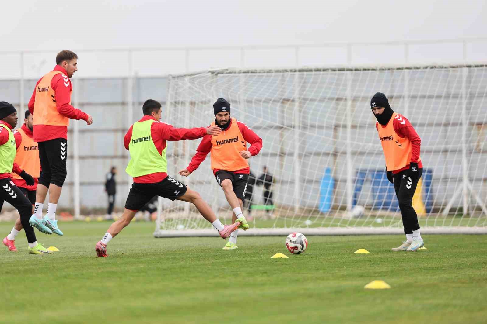 sivassporda erokspor maci hazirliklari suruyor 1 HDYlrSL2