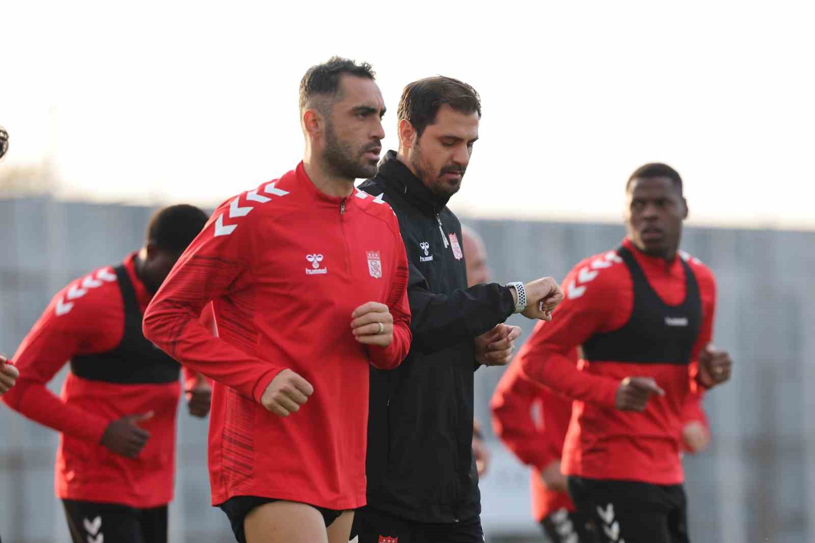 Sivasspor’da Esenler Erokspor maçı hazırlıkları başladı 9 sivassporda esenler erokspor maci hazirliklari basladi 5 fBzRancM