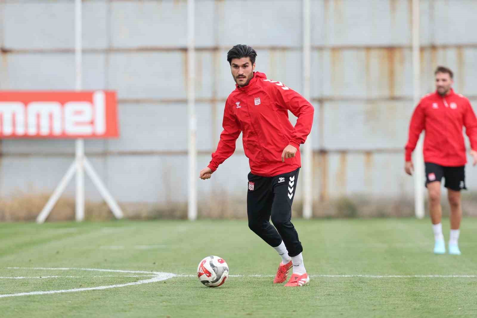 Sivasspor’da, Esenler Erokspor maçı hazırlıkları sürüyor 8 sivassporda esenler erokspor maci hazirliklari suruyor 4 N2SBPRm1