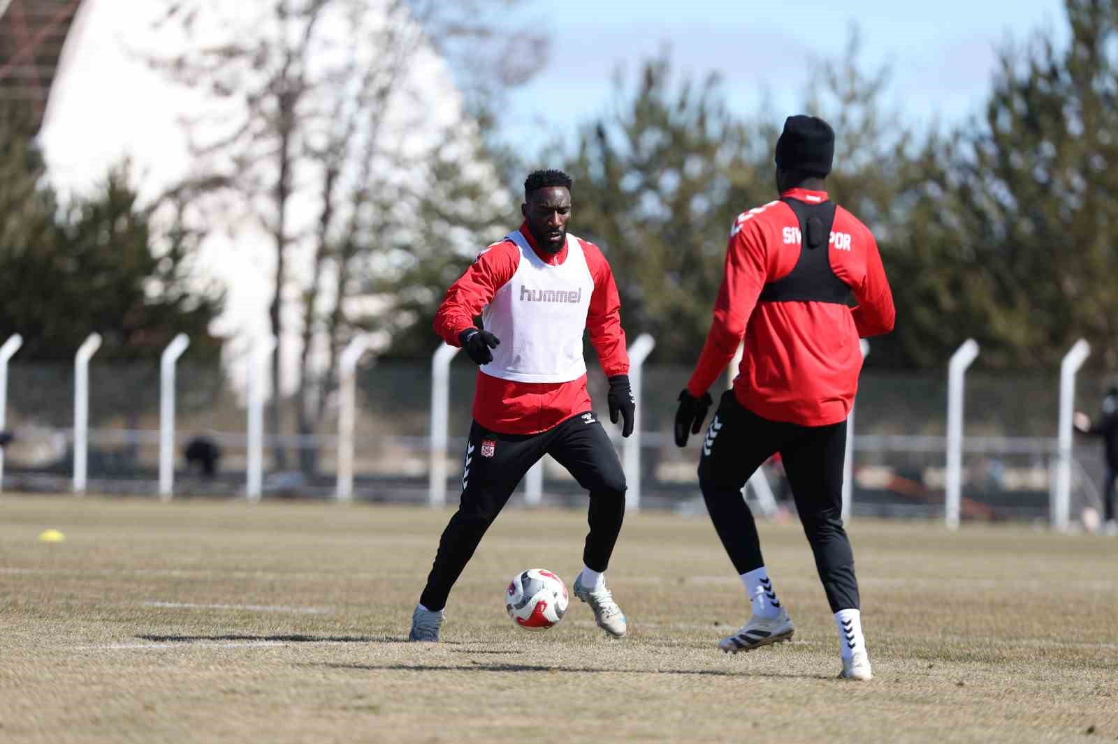 sivassporda hatayspor maci hazirliklari basladi 2 AclbZCKH
