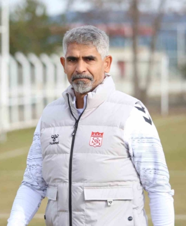 sivassporda-ismet-tasdemir-donemi-yeniden-basladi-K5kTlBdA.jpg