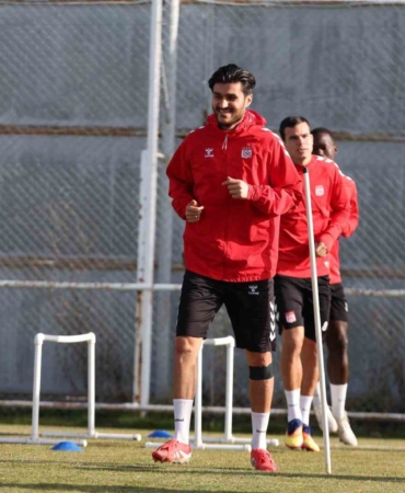 sivassporda-istanbulspor-maci-hazirliklari-suruyor-grruIHLi.jpg