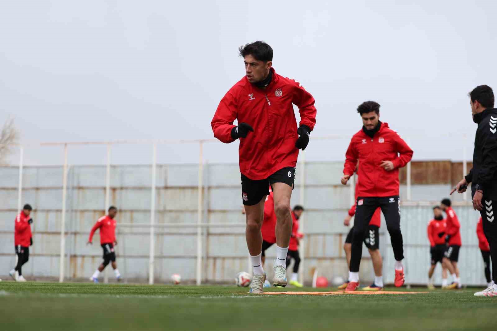 sivassporda istanbulspor mesaisi 2 tJsjTwYB
