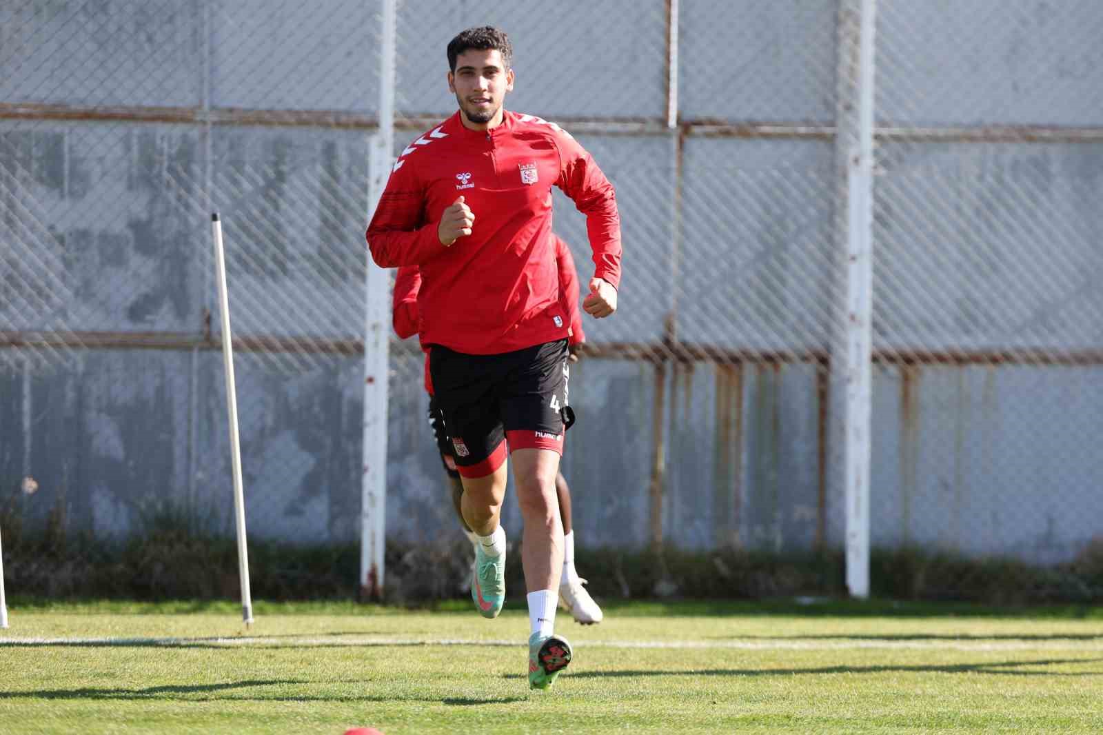 Sivasspor’da Manisa FK maçı hazırlıkları sürüyor 5 sivassporda manisa fk maci hazirliklari suruyor 1