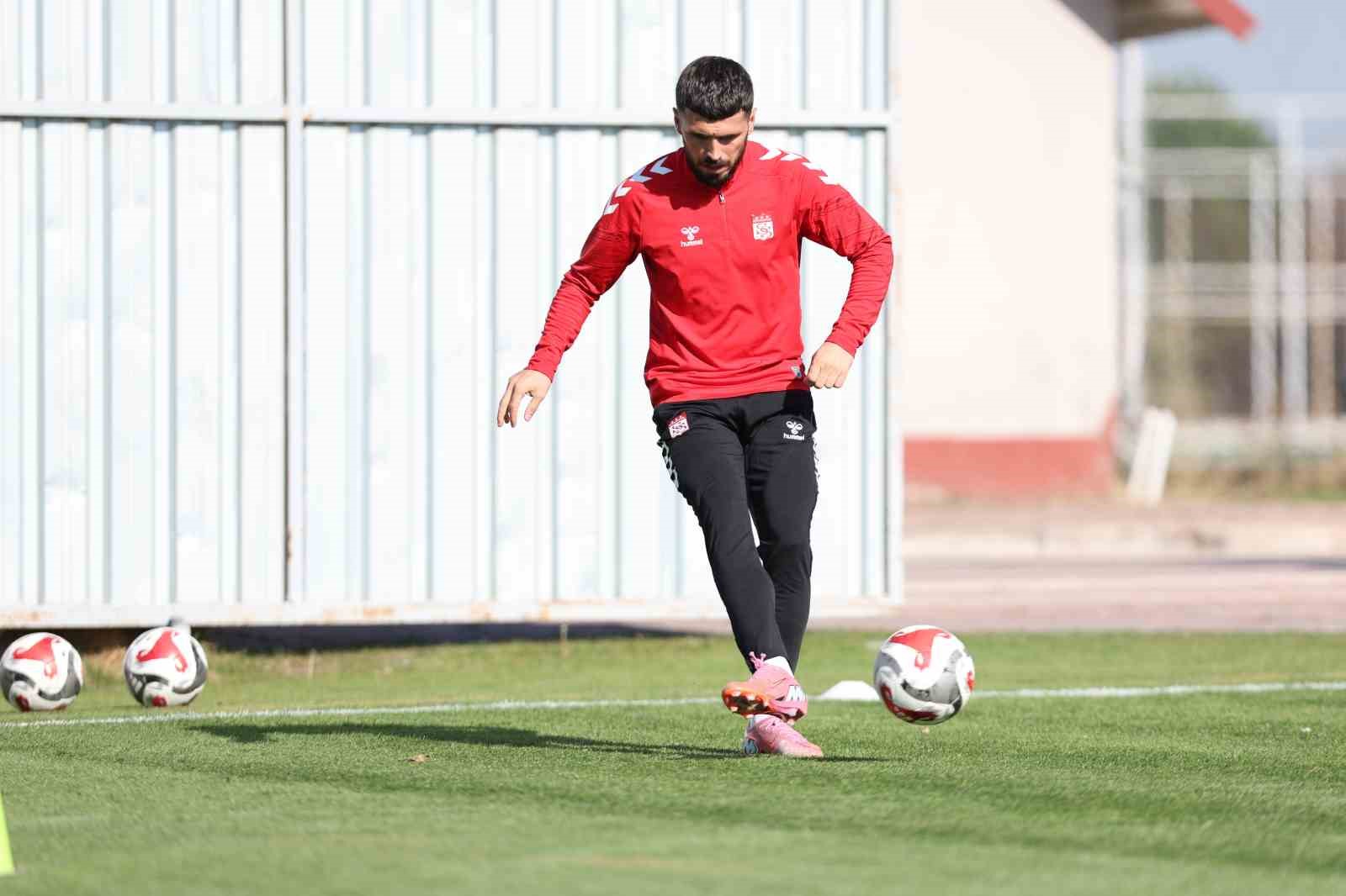 Sivasspor’da Manisa FK maçı hazırlıkları sürüyor 6 sivassporda manisa fk maci hazirliklari suruyor 2 O9TbnENQ