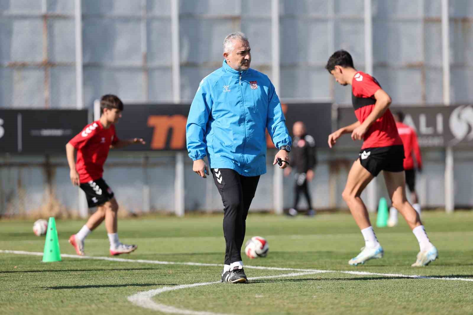 Sivasspor’da Manisa FK maçı hazırlıkları sürüyor 7 sivassporda manisa fk maci hazirliklari suruyor 3 qysB6nwF