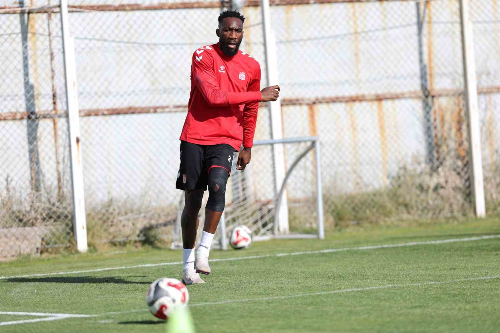 Sivasspor’da Manisa FK maçı hazırlıkları sürüyor 8 sivassporda manisa fk maci hazirliklari suruyor 4 WCSZr39P