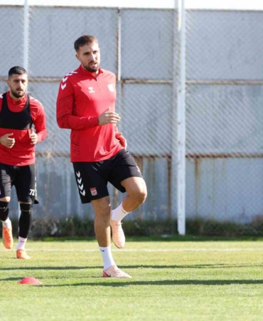 sivassporda-manisa-fk-maci-hazirliklari-suruyor-Baf9B317.jpg
