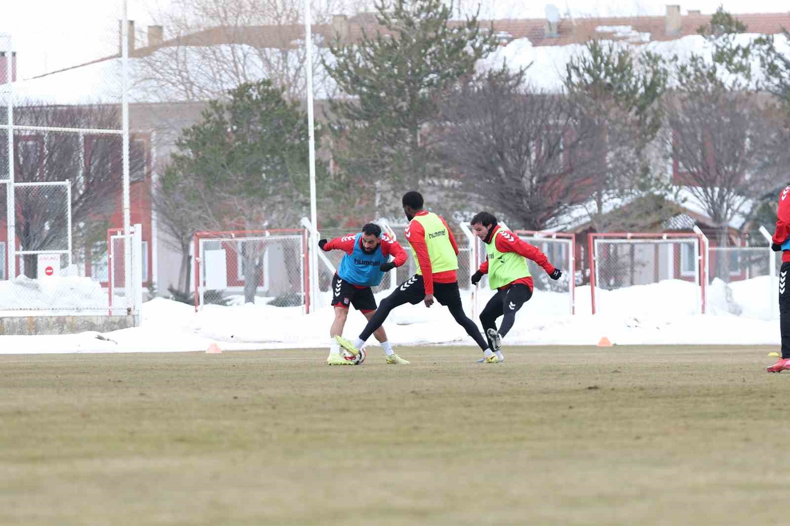 sivassporda pendikspor maci hazirliklari suruyor 4