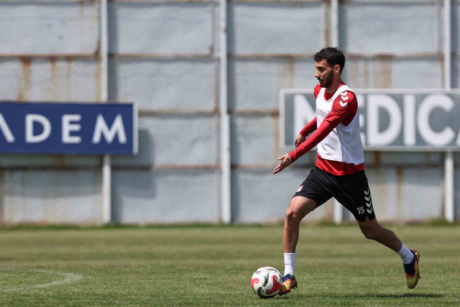 sivassporda rey manaj idmanlara basladi 3 Pfk6Np5h