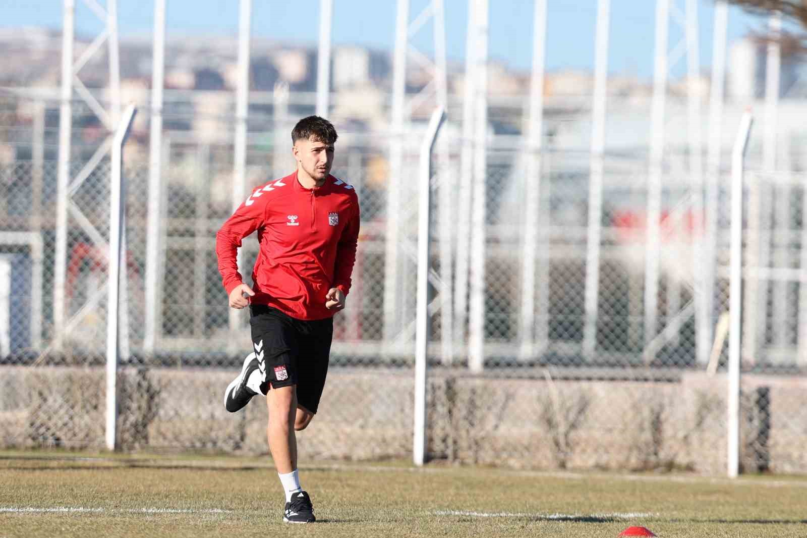sivassporda sakaryaspor maci hazirliklari basladi 2 UGTZY96B