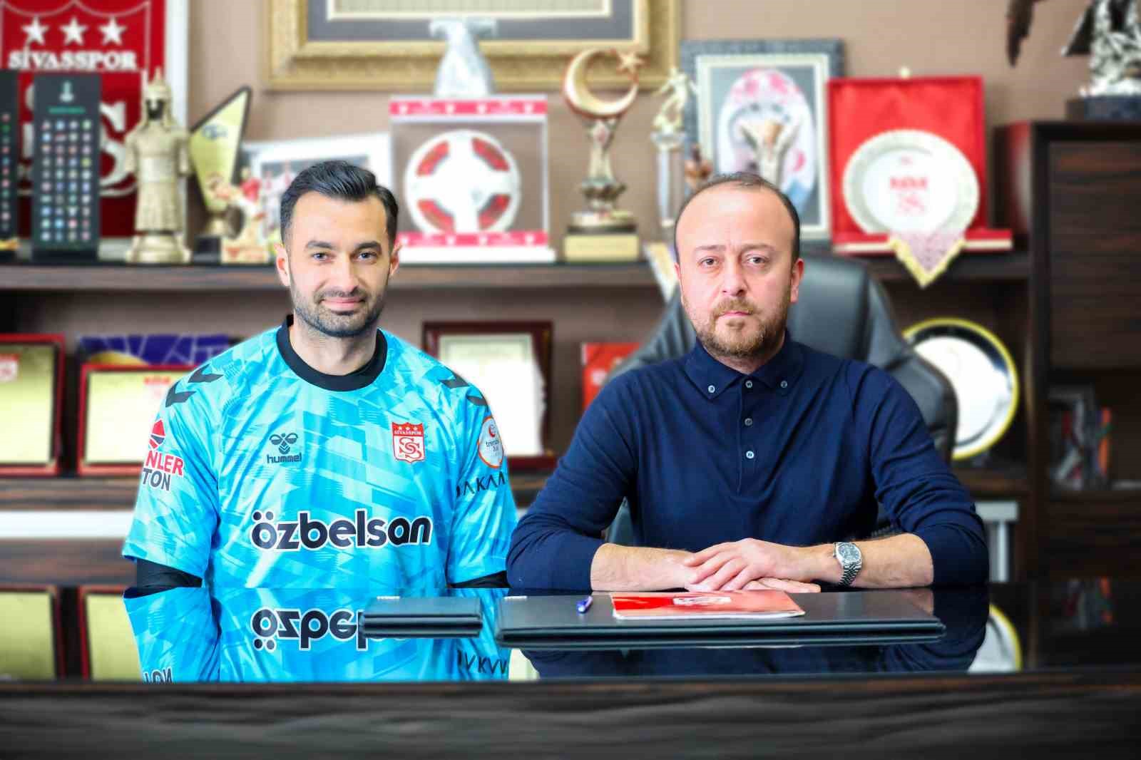 sivassporda transfer yasagi kalkti ilk imza gokhan akkandan 1 QaHVVdMV