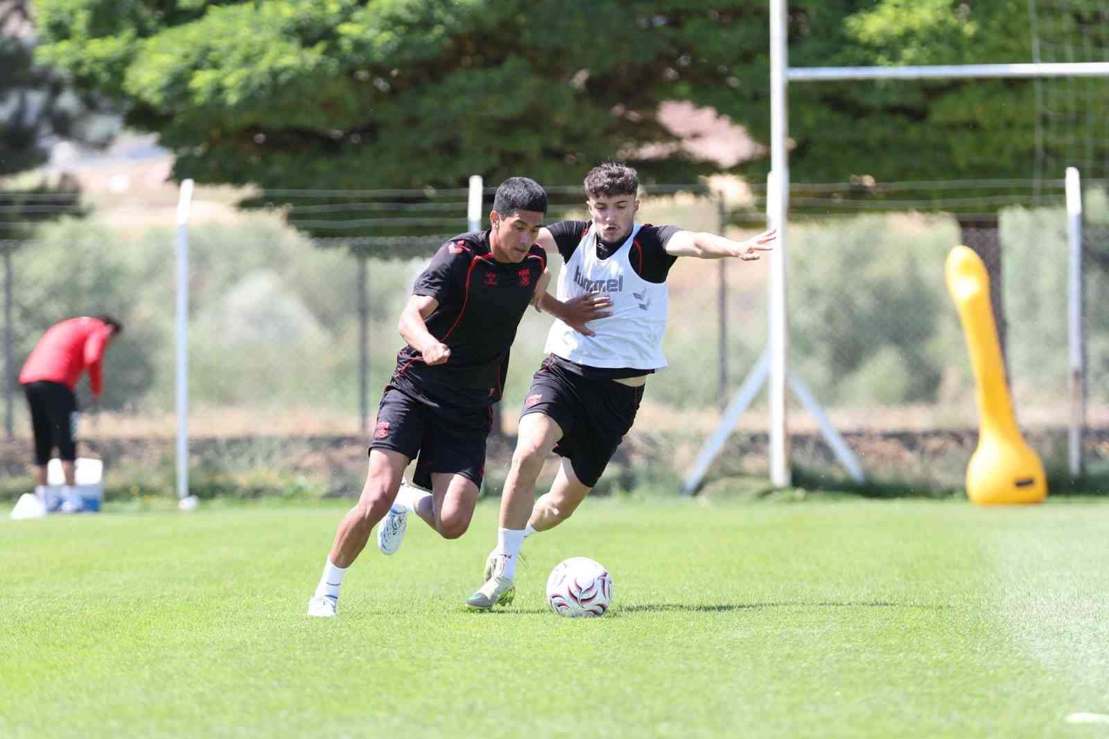 sivassporda yeni sezon hazirliklari suruyor 0 m438lzuI